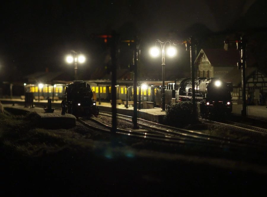 stationnetje in de nacht